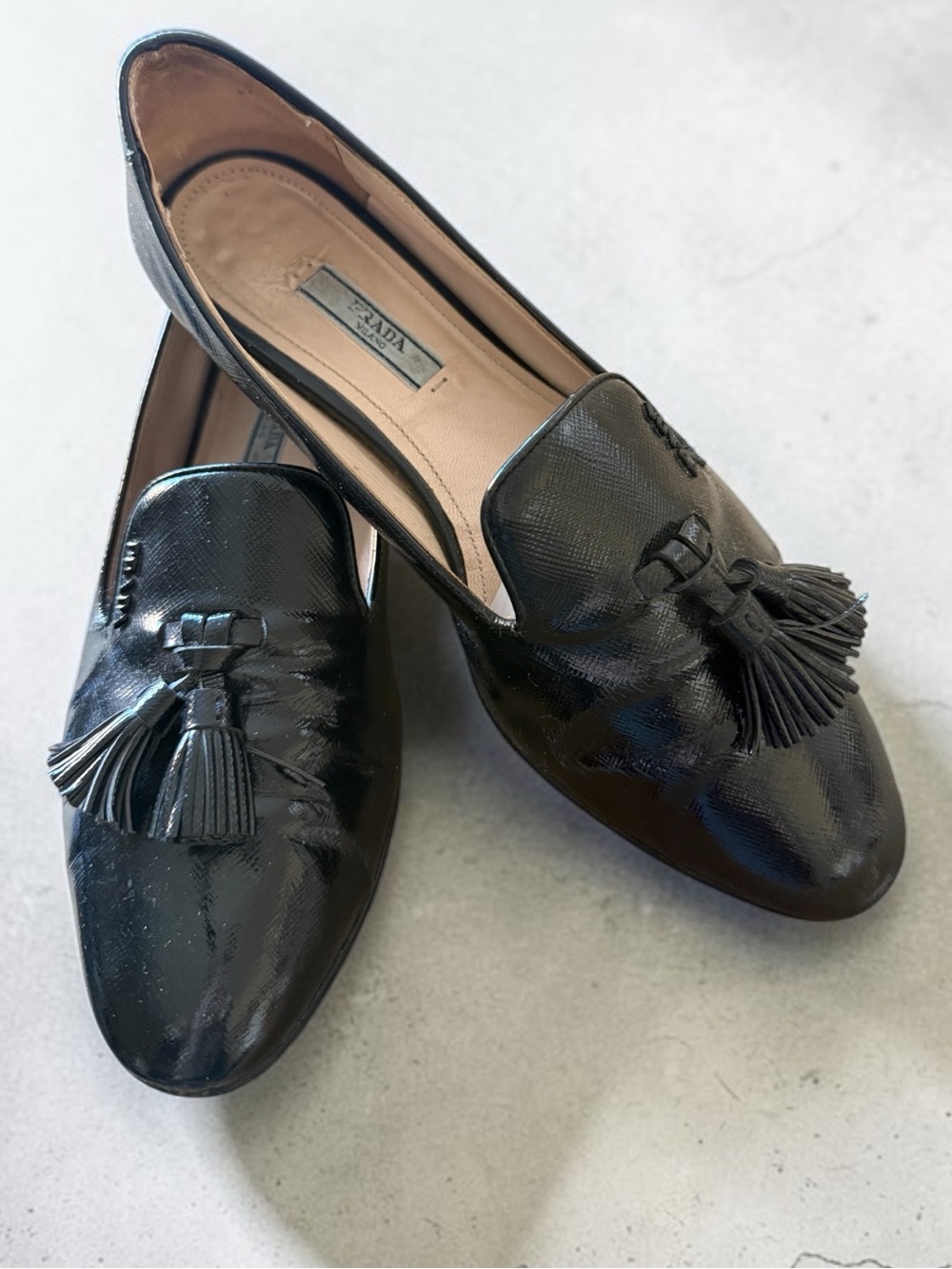 PRADA Black Saffiano Leather Cut-Out Tassel Loafers Metal Logo Flats EU 38/ US 8